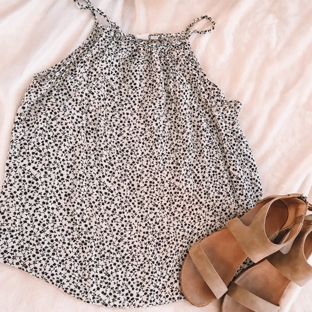 💛 Gap Floral Tank
